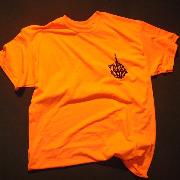 forever 21 skull hand t-shirt - Picture 3 of 7